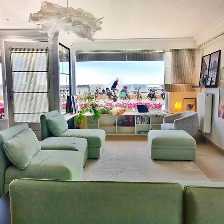 Seaview Eclectic Apartment